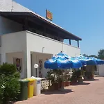 Alga Blu Sul Mare 3* Vieste