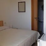 Alojamento de Acomodação e Pequeno-almoço Alga Blu Sul Mare 3*