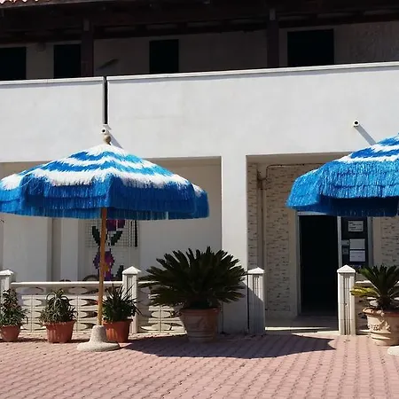 Alga Blu Sul Mare Bed & Breakfast