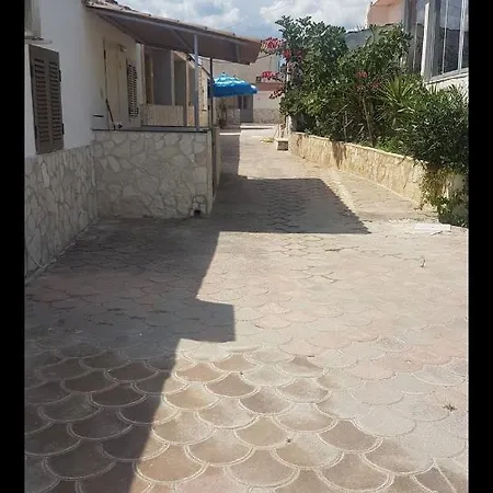 Alga Blu Sul Mare Panzió 3*