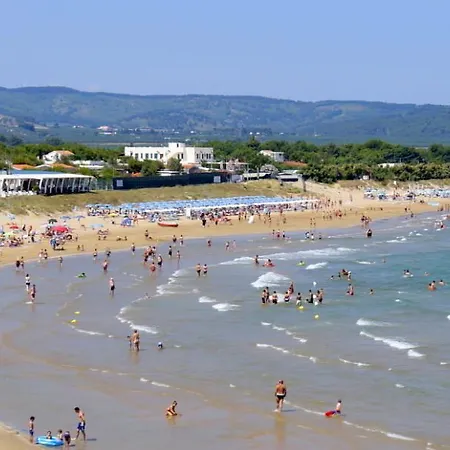 Alga Blu Sul Mare ויאסטה