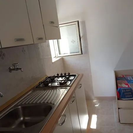 Alga Blu Sul Mare לינה וארוחת בוקר ויאסטה