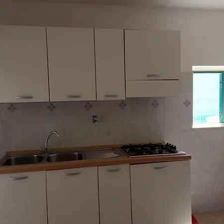 Alga Blu Sul Mare Bed & Breakfast